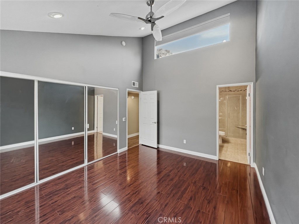 18408 Hatteras 19 Property Photo 8