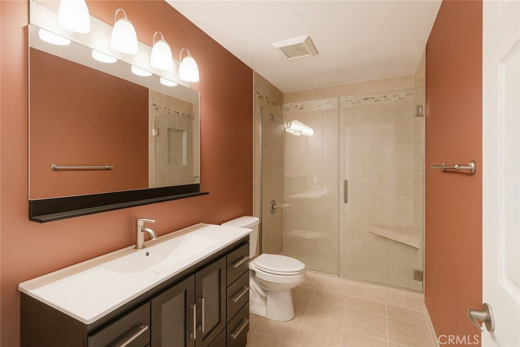18408 Hatteras 19 Property Photo 9