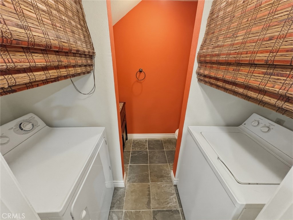 18408 Hatteras 19 Property Photo 14