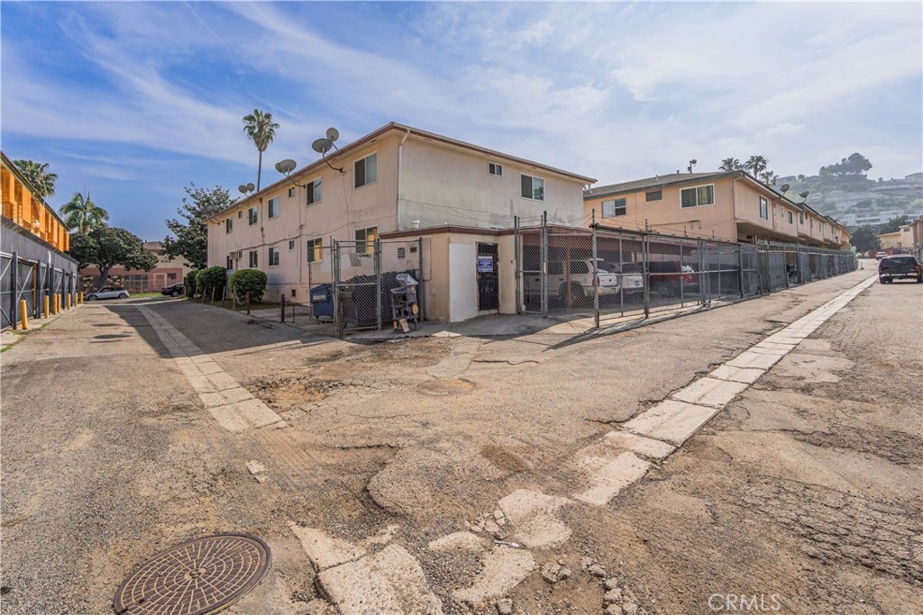 4017 Gelber Place Property Photo 10