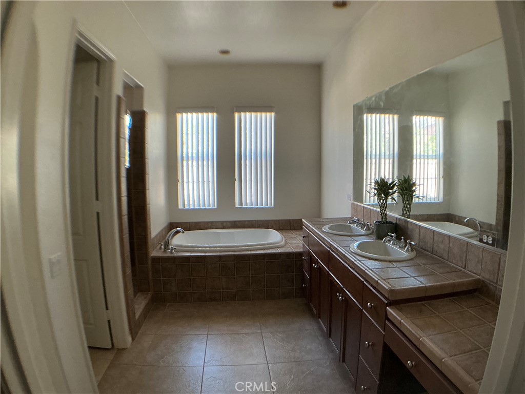 89 Via Santo Tomas Property Photo 10