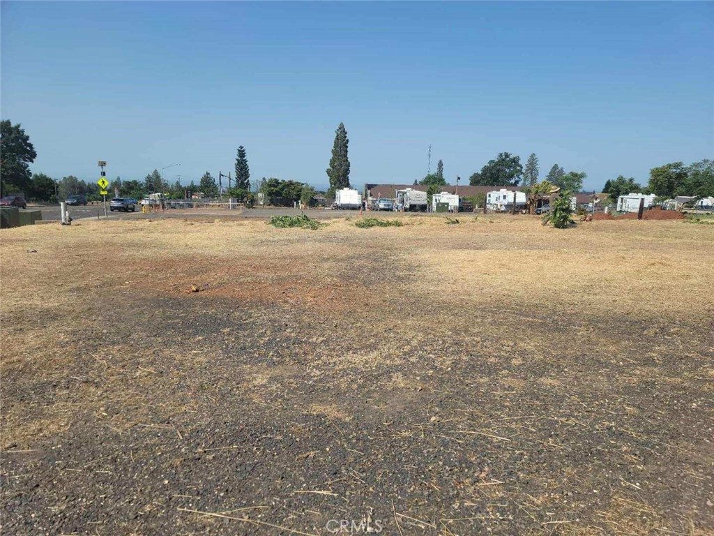 5675 Skyway Property Photo 2