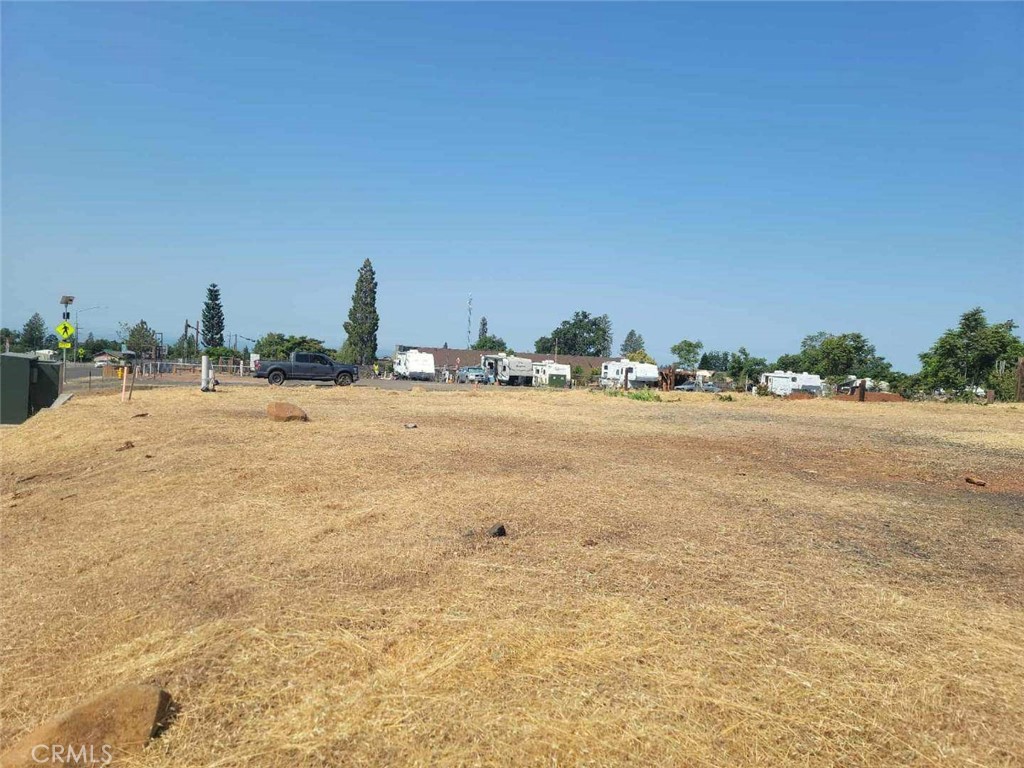 5675 Skyway Property Photo 4