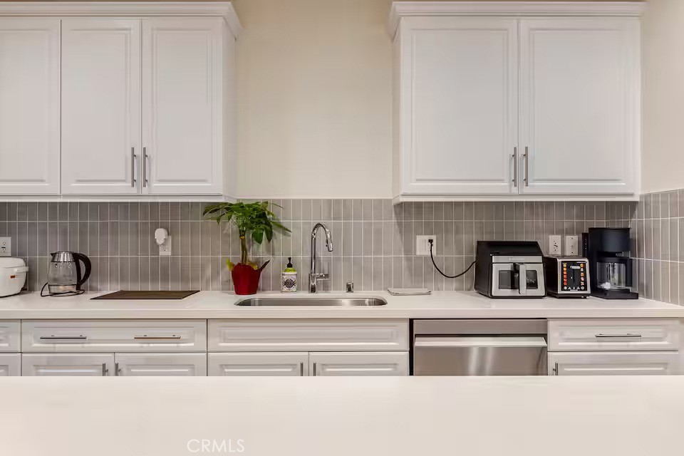 243 S Sand Palm Drive Property Photo 11
