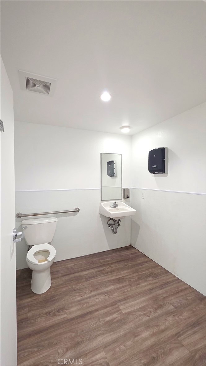750 N Mountain B Property Photo 8