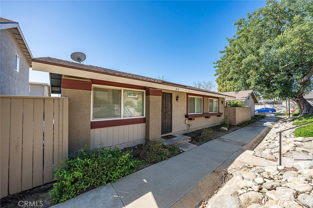 1672 Carmel W Property Photo 1