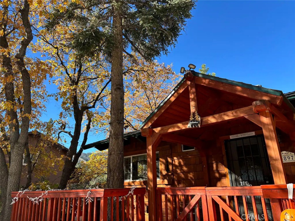 43897 Yosemite Drive Property Photo 2