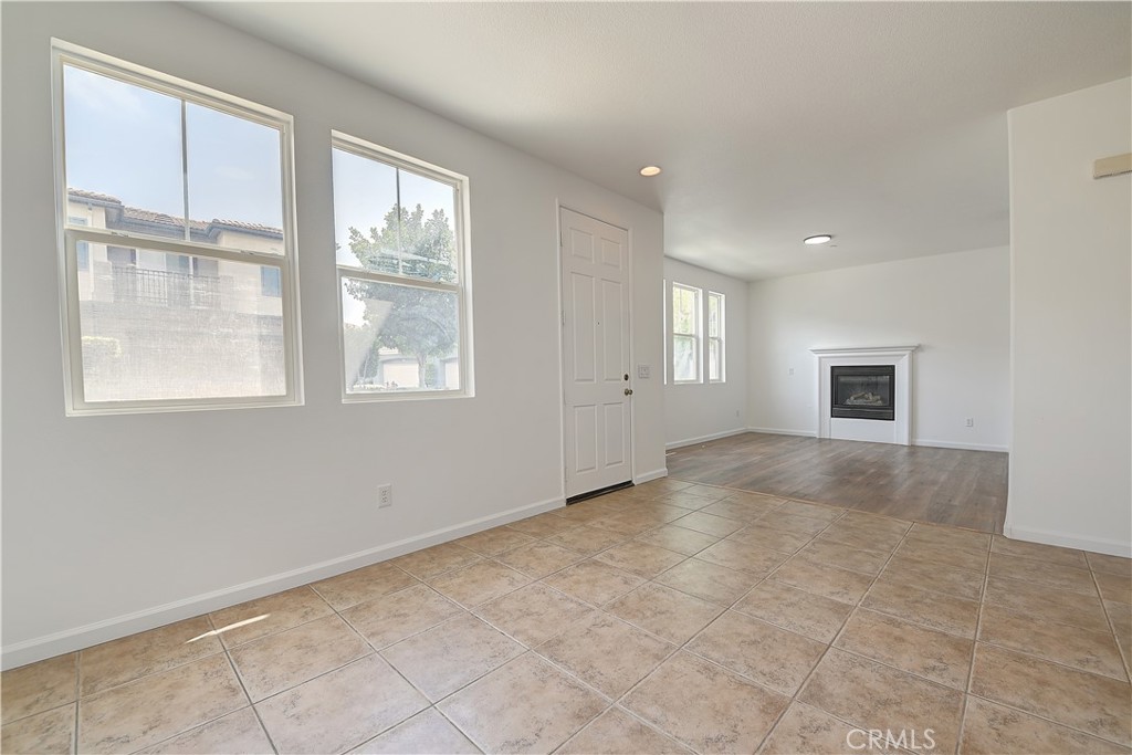 26287 Iris Avenue E Property Photo 7