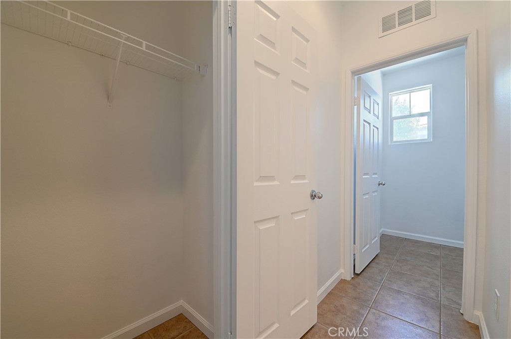 26287 Iris Avenue E Property Photo 8