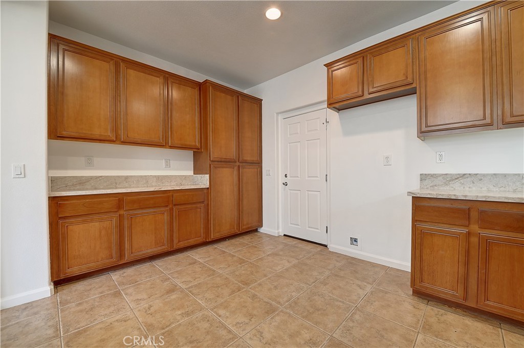 26287 Iris Avenue E Property Photo 14