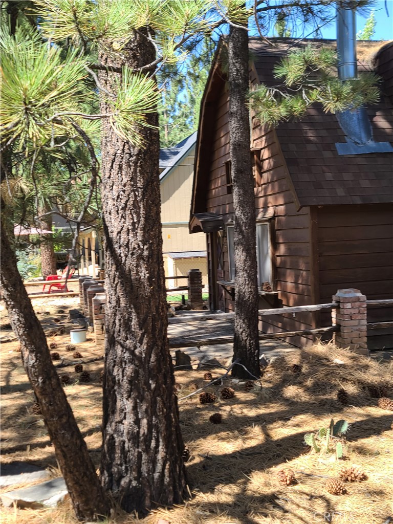 970 D Lane Property Photo 3