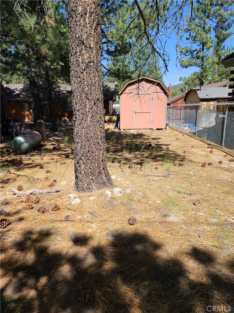 970 D Lane Property Photo 5