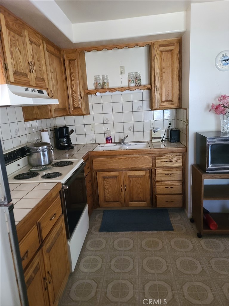970 D Lane Property Photo 27