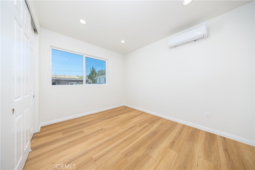 607 Sefton Property Photo 8