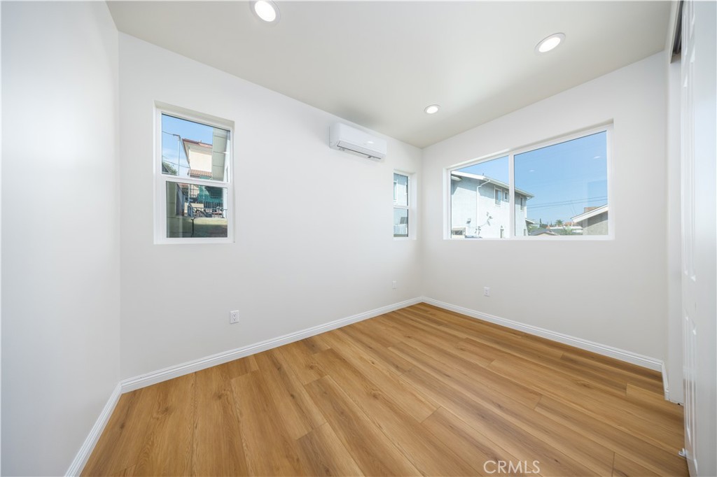 607 Sefton Property Photo 11