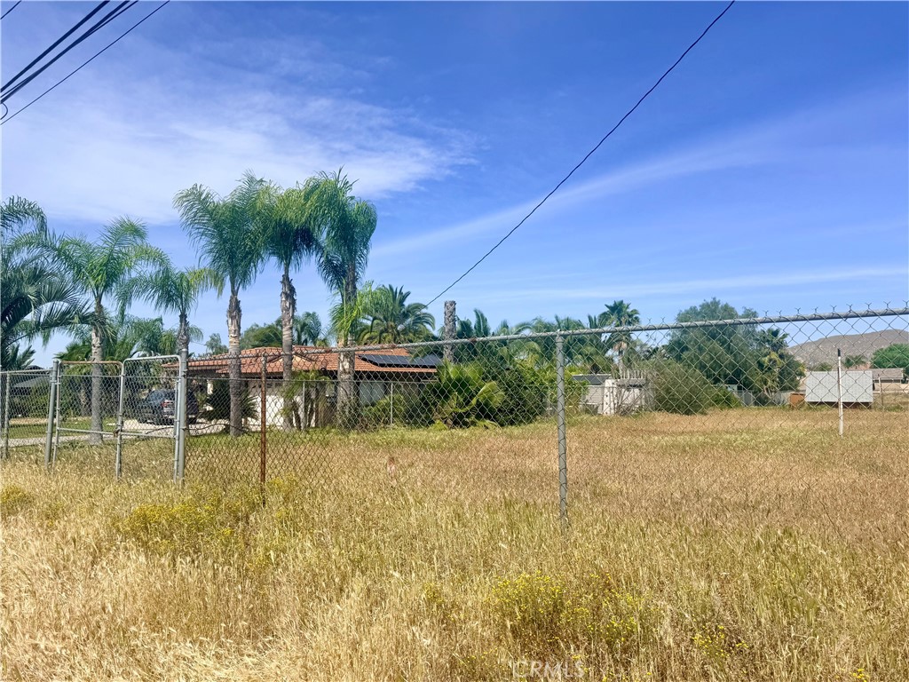1666 E Rider Property Photo 2