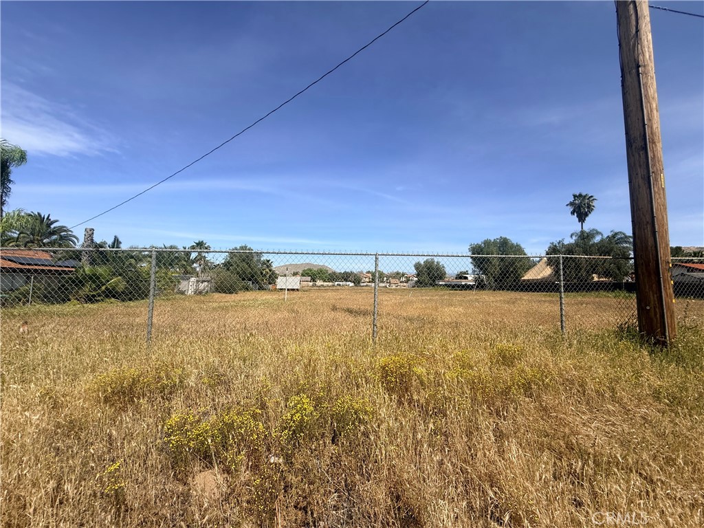 1666 E Rider Property Photo 3