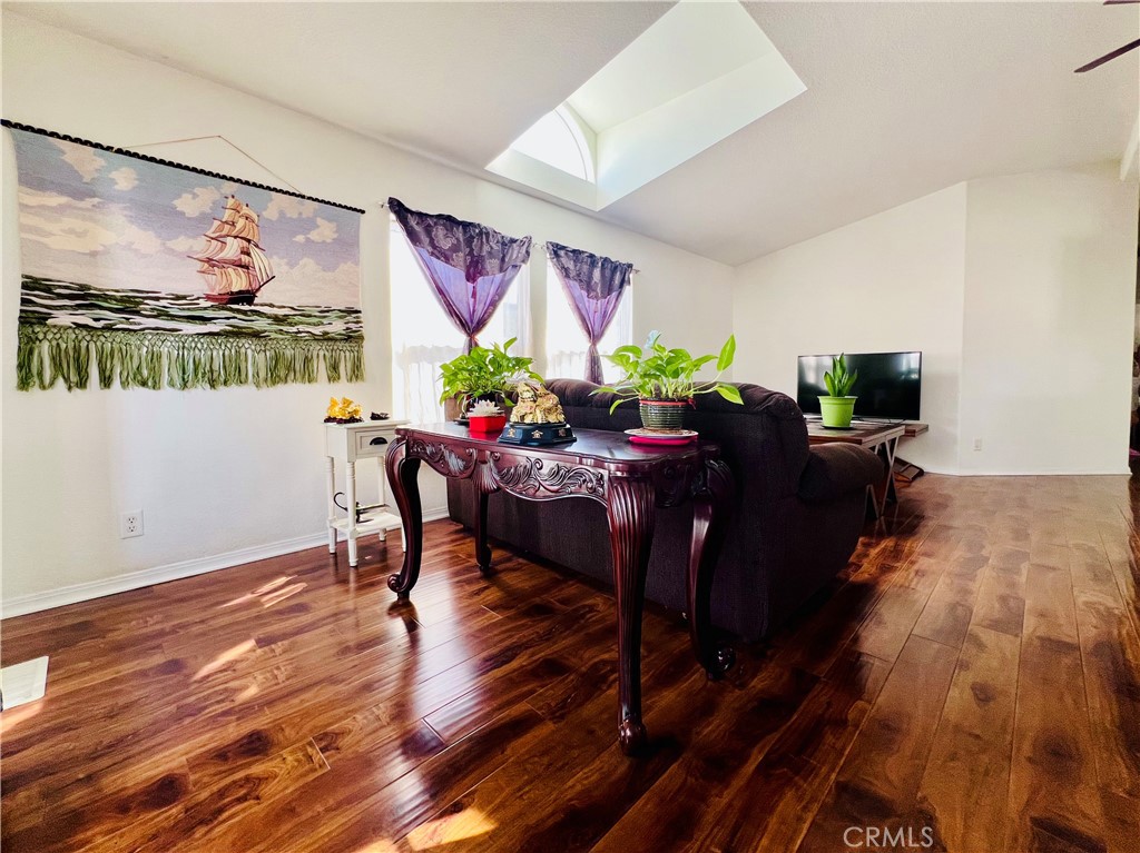 1560 S Otterbein Avenue 124 Property Photo 5