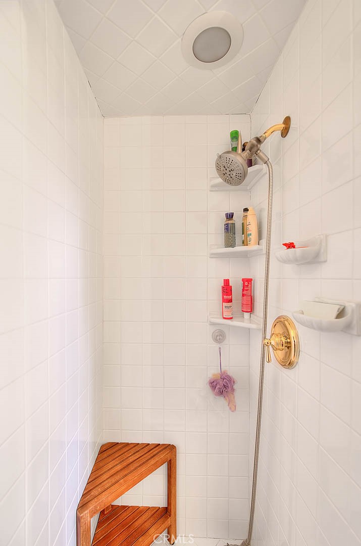 477 W Center Property Photo 16