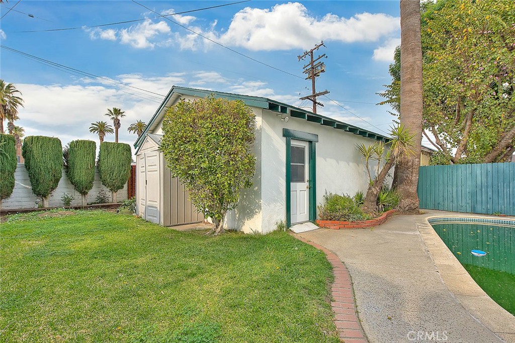 477 W Center Property Photo 44