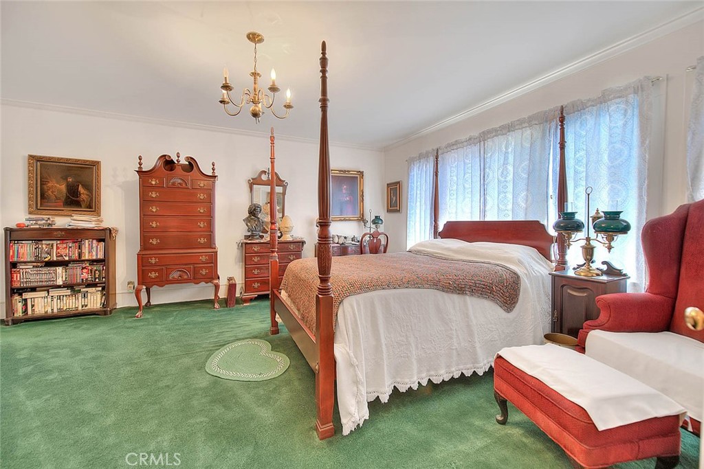 477 W Center Property Photo 47