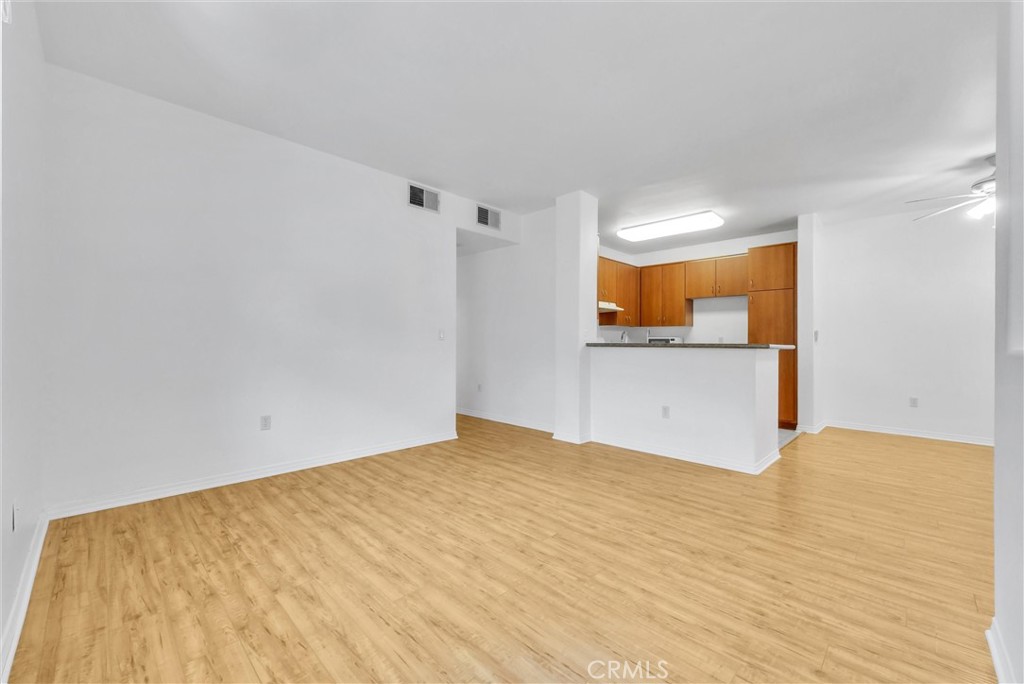 835 Francesca Dr 103 Property Photo 5