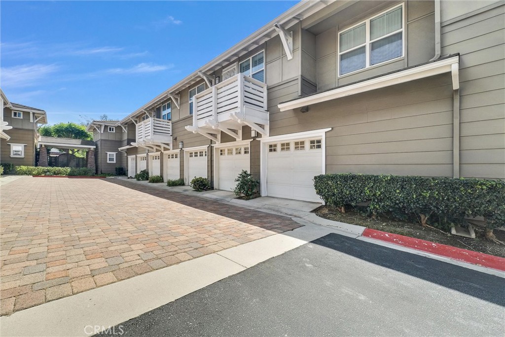 835 Francesca Dr 103 Property Photo 25