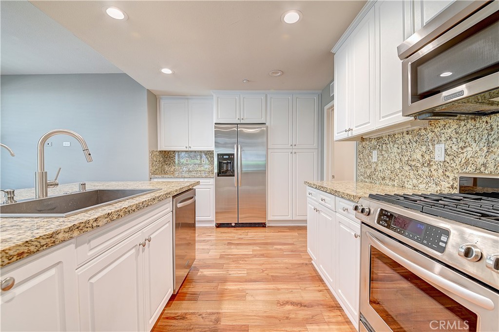 135 Pathway Property Photo 11