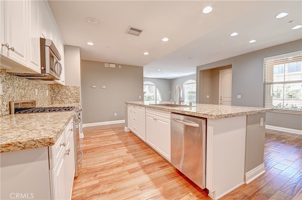 135 Pathway Property Photo 12