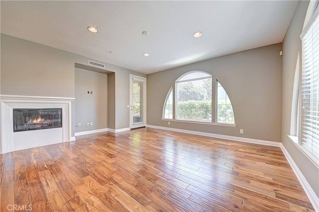 135 Pathway Property Photo 13