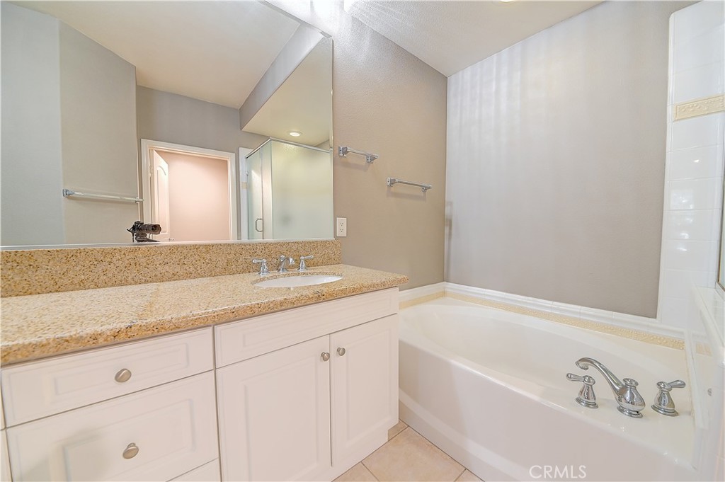 135 Pathway Property Photo 26