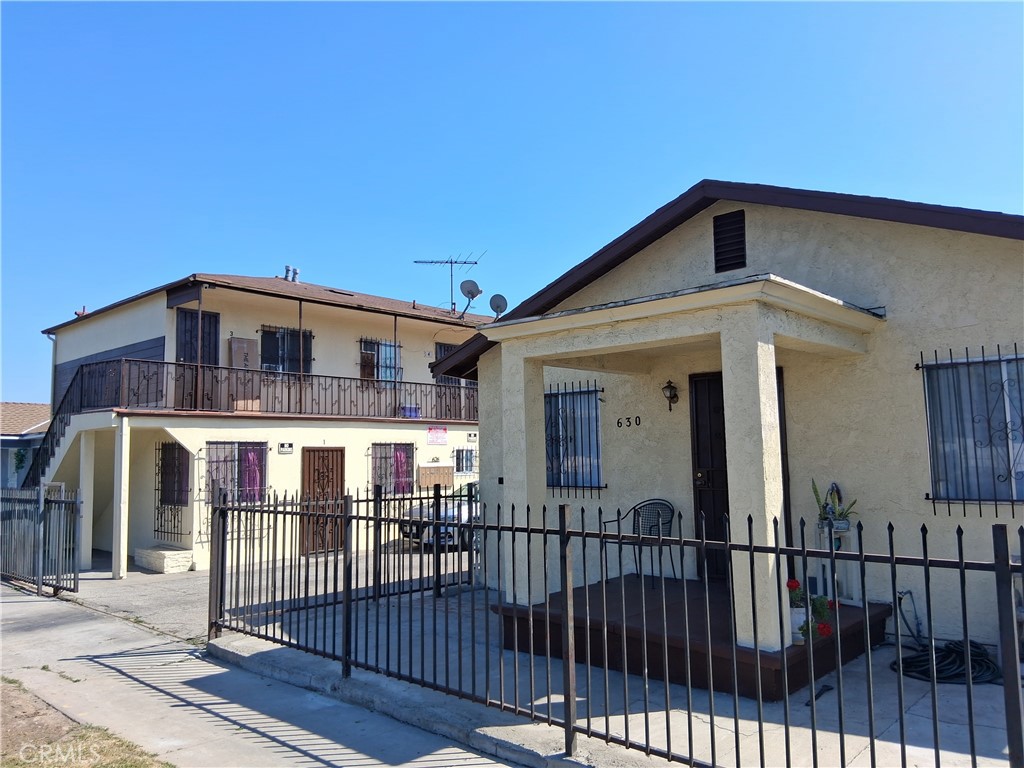 626 W Century Property Photo 1