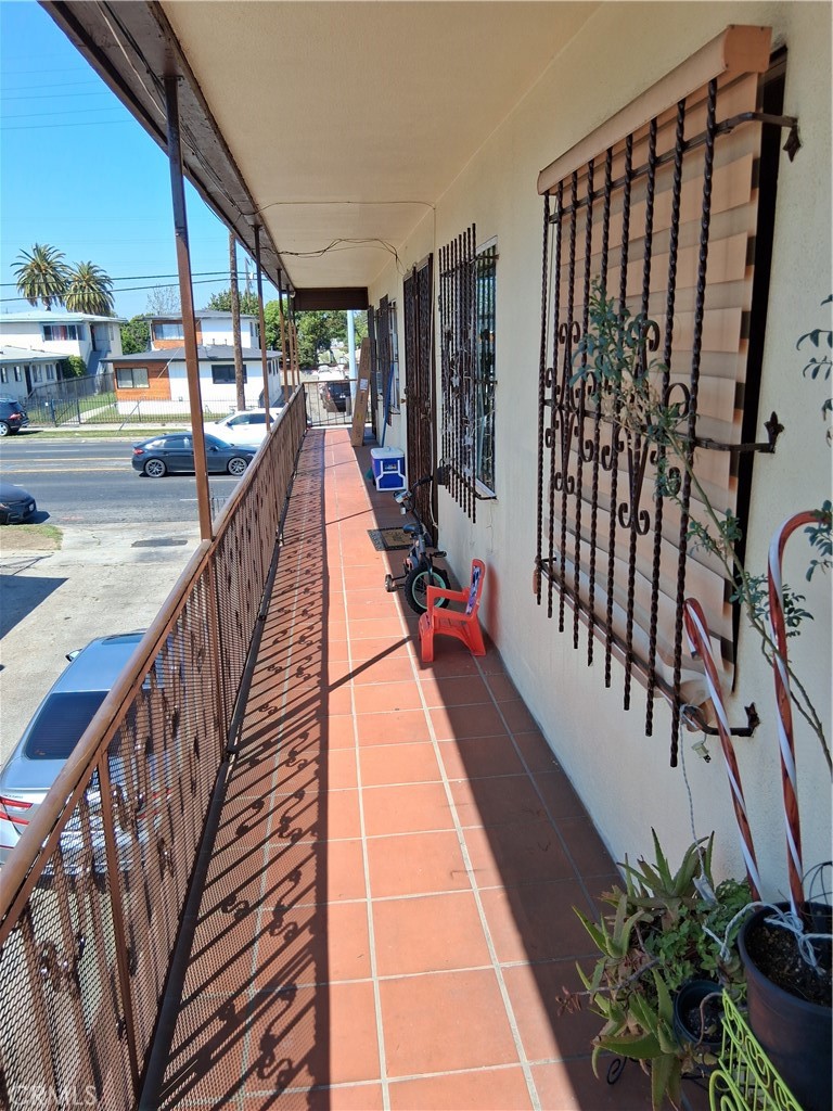 626 W Century Property Photo 19