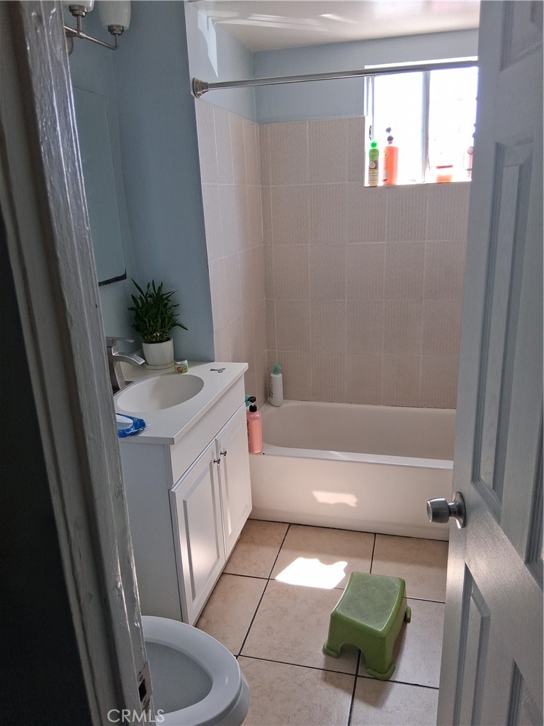 626 W Century Property Photo 25