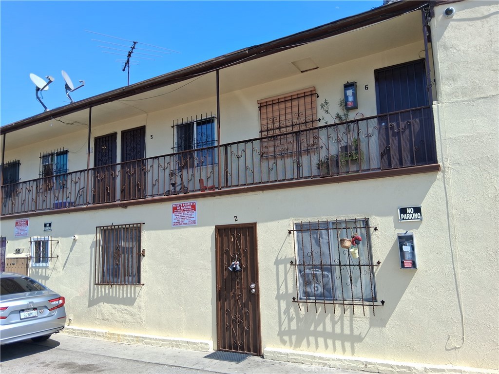 626 W Century Property Photo 33