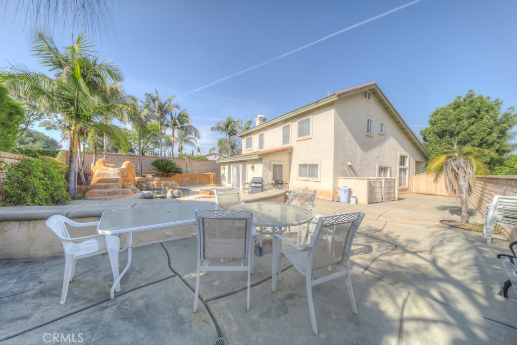 1829 Newcastle Property Photo 7