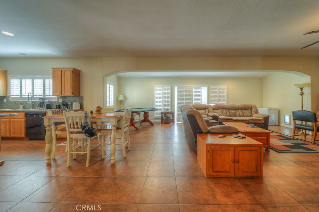 1829 Newcastle Property Photo 12