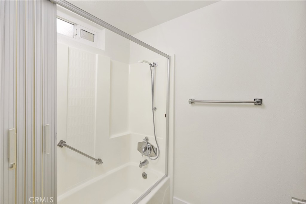 2386 Via Mariposa W 2b Property Photo 15