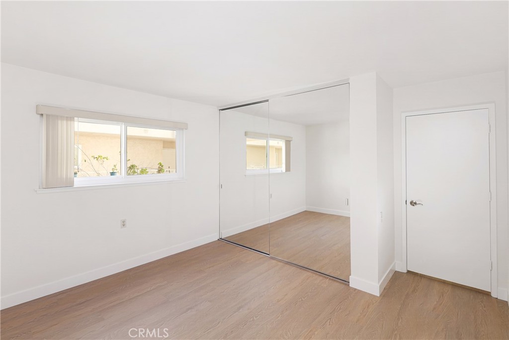 2386 Via Mariposa W 2b Property Photo 16