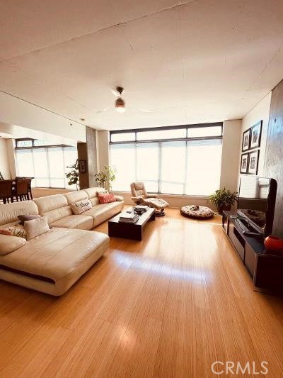 1111 S Grand 1015 Property Photo 3