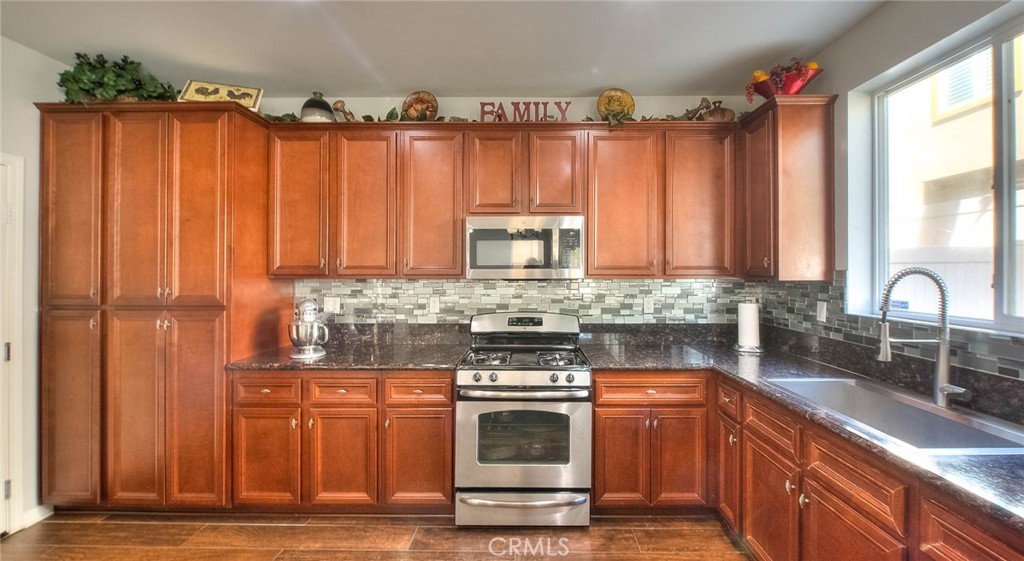 14587 Baylor Avenue Property Photo 11