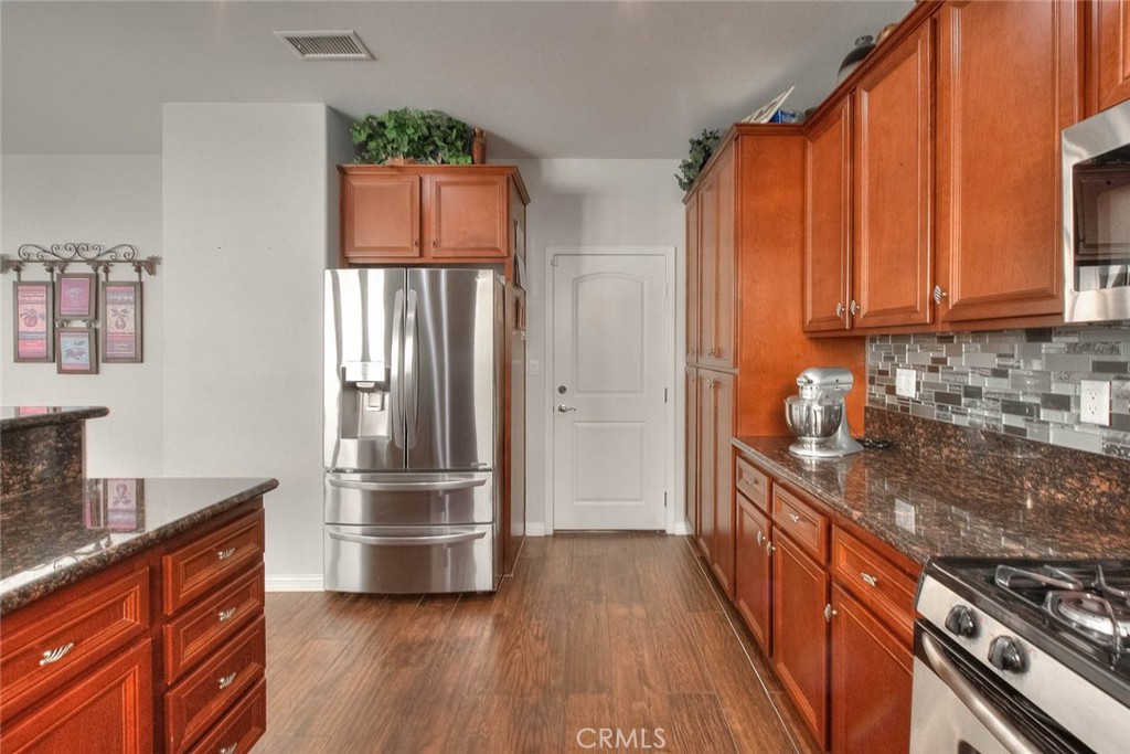 14587 Baylor Avenue Property Photo 14