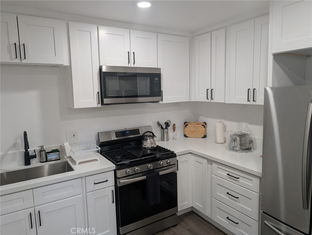 311 W Green Property Photo 5