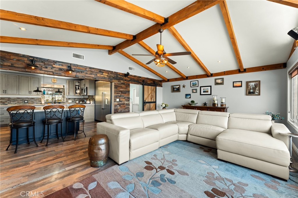 1675 Mountain View Property Photo 8