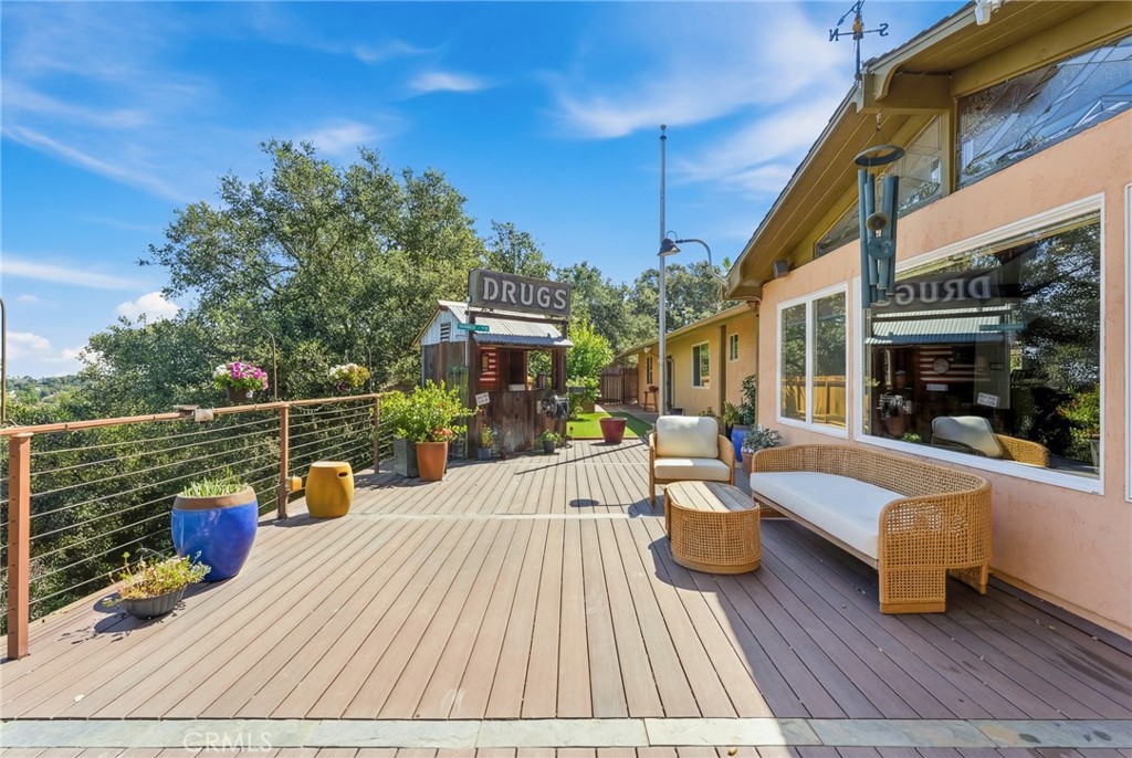 1675 Mountain View Property Photo 31