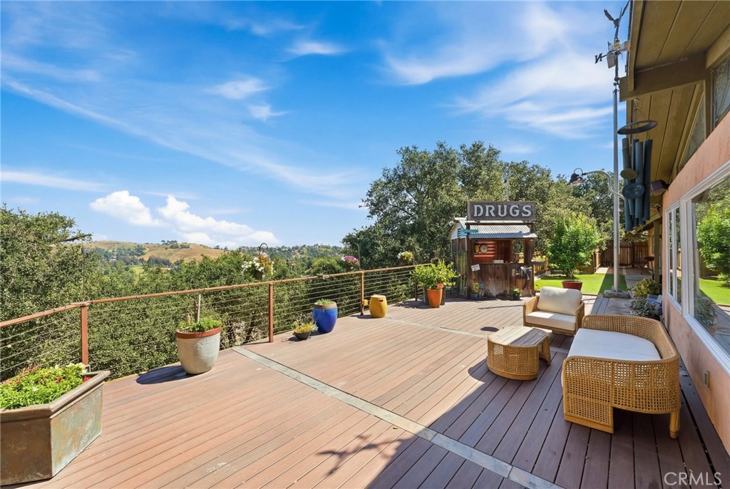 1675 Mountain View Property Photo 33
