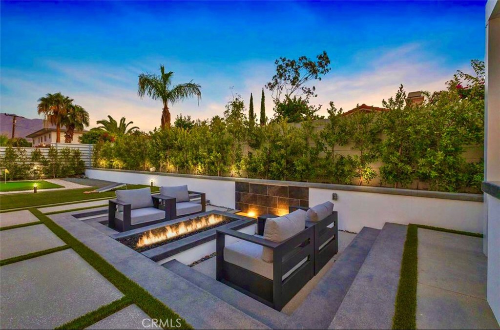 2100 E Sahara Road Property Photo 43