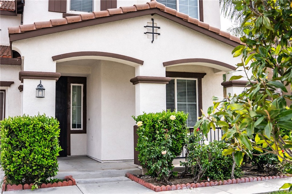1373 Aztec Court Property Photo 4