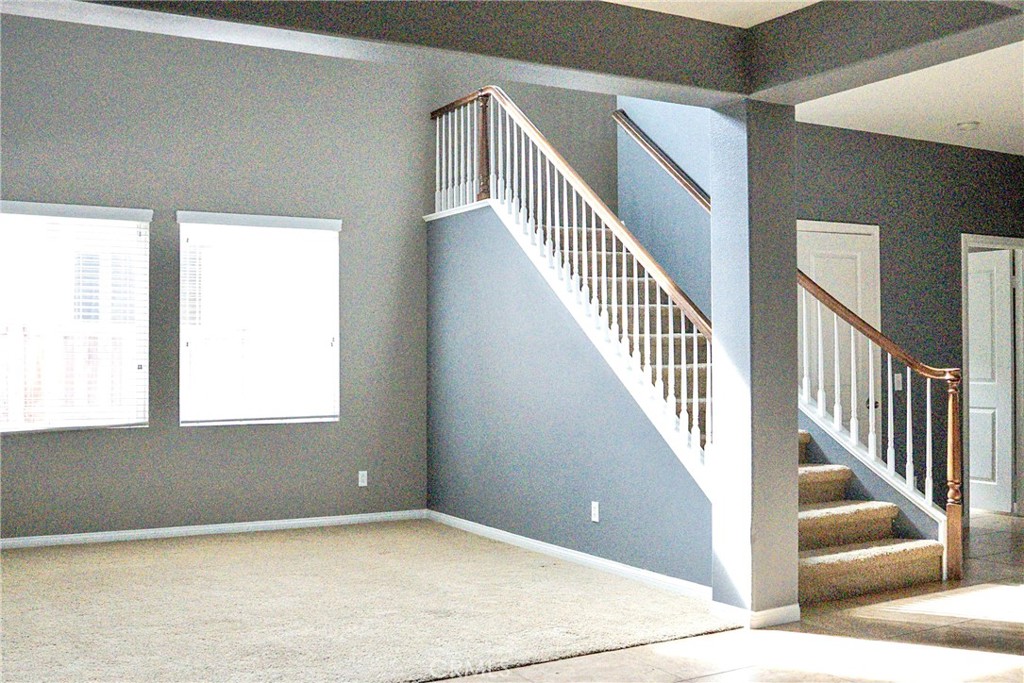 1373 Aztec Court Property Photo 7