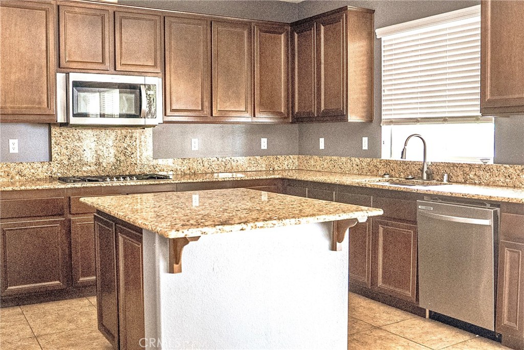 1373 Aztec Court Property Photo 17